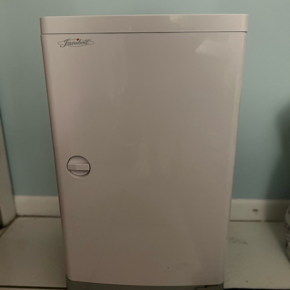 Commercial Diaper Pail - 13 Gallon Capacity - Odor Free Janibell - Picture 6 of 8